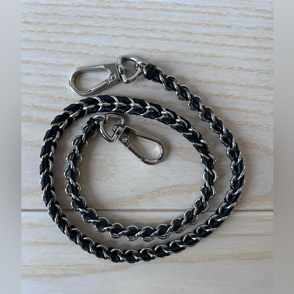 Parker Thatch Shoulder Strap - Black Leather and Silver Chain